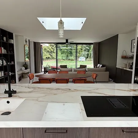 Privee Dans Maison D'architecte Face Foret *